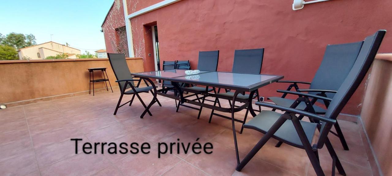 Le Barcares Logement Climatise Pour 6 Personnes, Draps Et Serviettes Non Fournis Air-Conditioned Accommodation For 6 People, Sheets And Towels Not Provided Alojamiento Con Aire Acondicionado Para 6 Personas, Sabanas Y Toallas No Incluidas מראה חיצוני תמונה