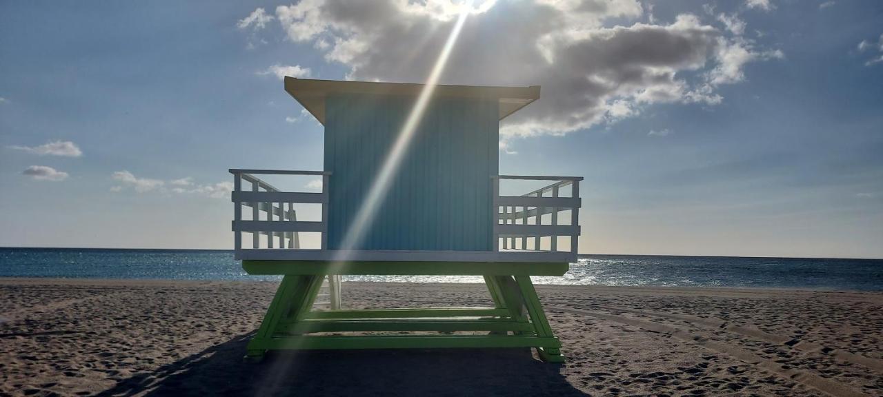 Le Barcares Logement Climatise Pour 6 Personnes, Draps Et Serviettes Non Fournis Air-Conditioned Accommodation For 6 People, Sheets And Towels Not Provided Alojamiento Con Aire Acondicionado Para 6 Personas, Sabanas Y Toallas No Incluidas מראה חיצוני תמונה