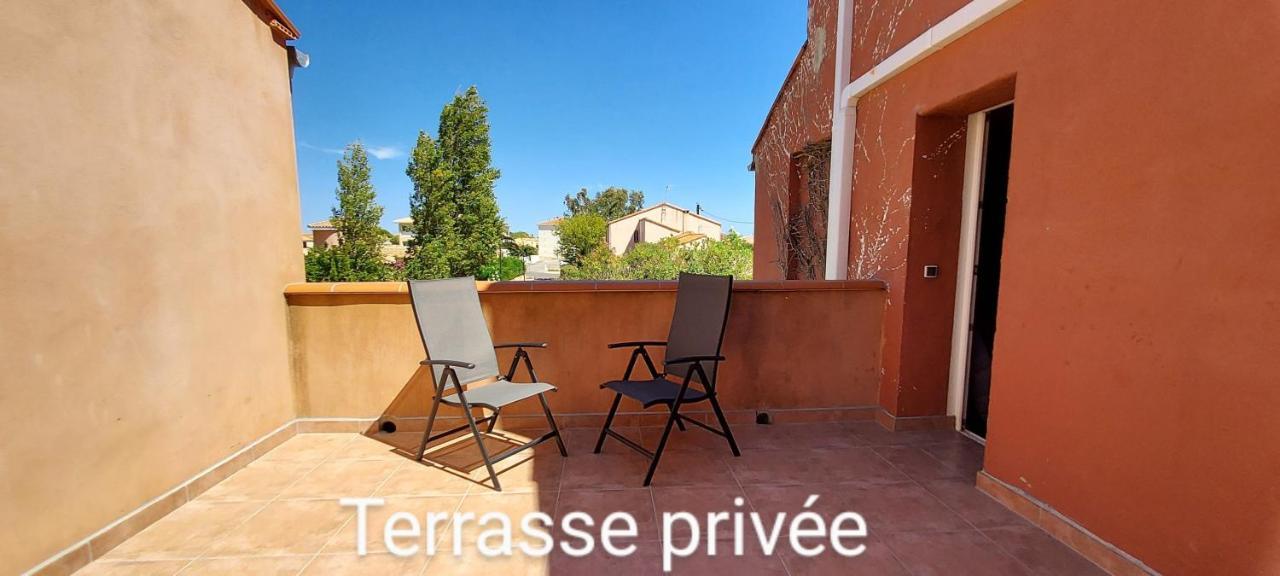 Le Barcares Logement Climatise Pour 6 Personnes, Draps Et Serviettes Non Fournis Air-Conditioned Accommodation For 6 People, Sheets And Towels Not Provided Alojamiento Con Aire Acondicionado Para 6 Personas, Sabanas Y Toallas No Incluidas מראה חיצוני תמונה
