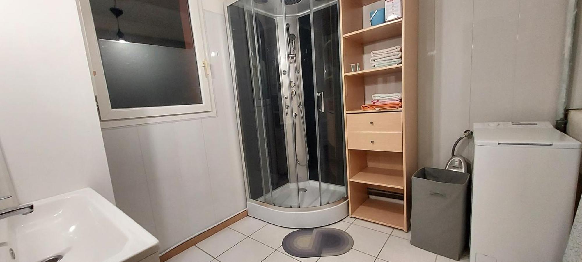 Le Barcares Logement Climatise Pour 6 Personnes, Draps Et Serviettes Non Fournis Air-Conditioned Accommodation For 6 People, Sheets And Towels Not Provided Alojamiento Con Aire Acondicionado Para 6 Personas, Sabanas Y Toallas No Incluidas מראה חיצוני תמונה